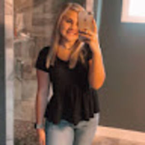 Meet your Posher, Leigha